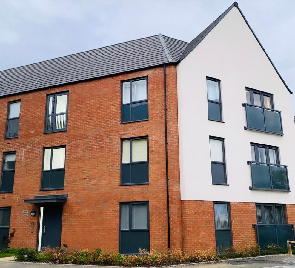 Luxury At Holt House Apartment Milton Keynes