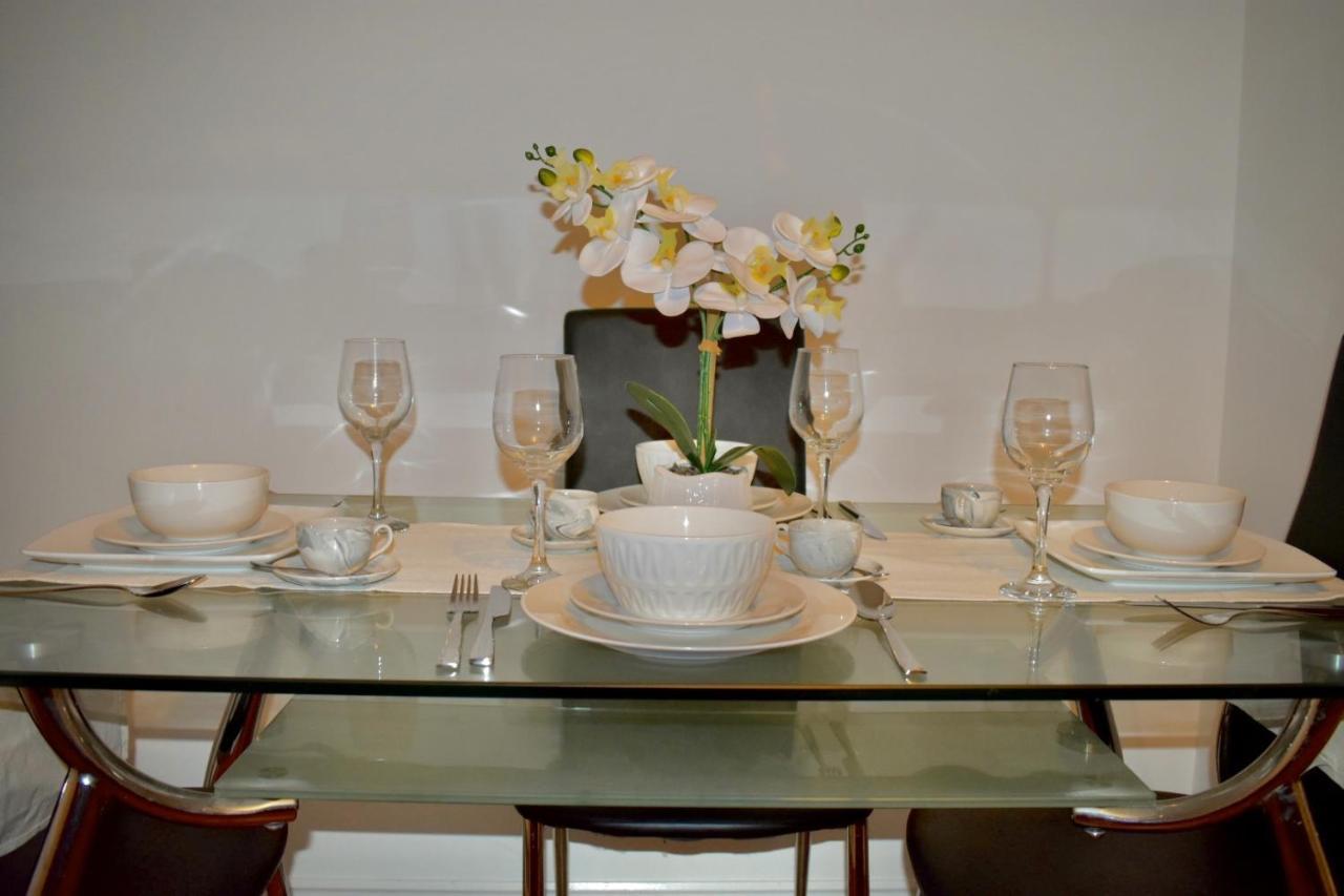 Apartamento Classy Campbell Park Apartment, Balcony & Free Parking
