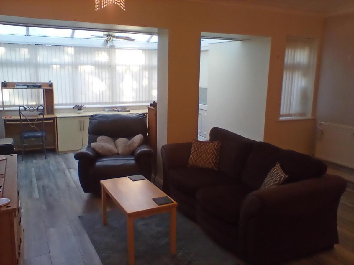 The Annex - Guest Gardens Apartment Milton Keynes