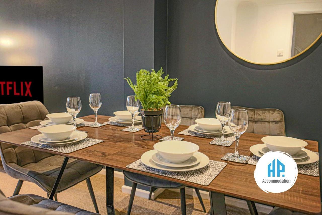Host & - Chicksands Avenue * Milton Keynes