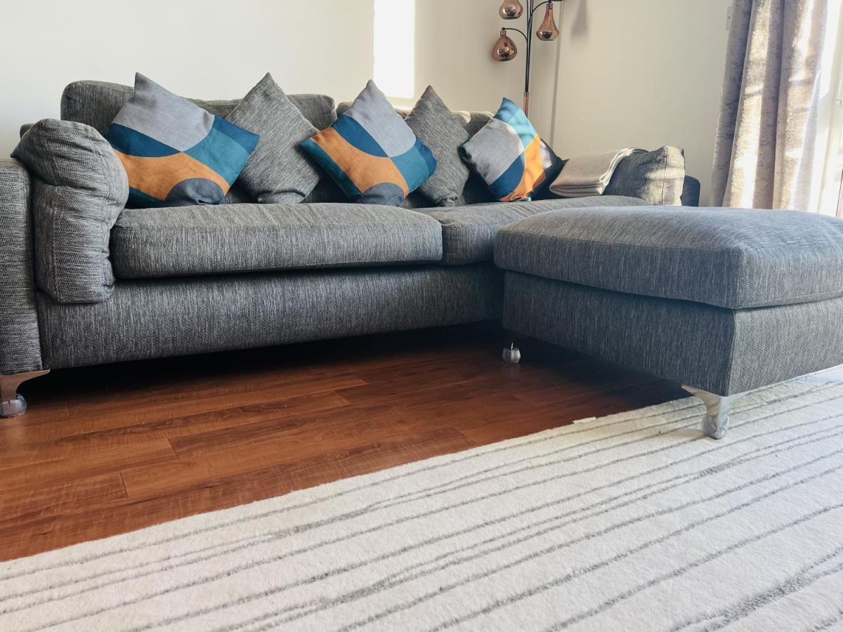 Fabulous Modern Close To Central
