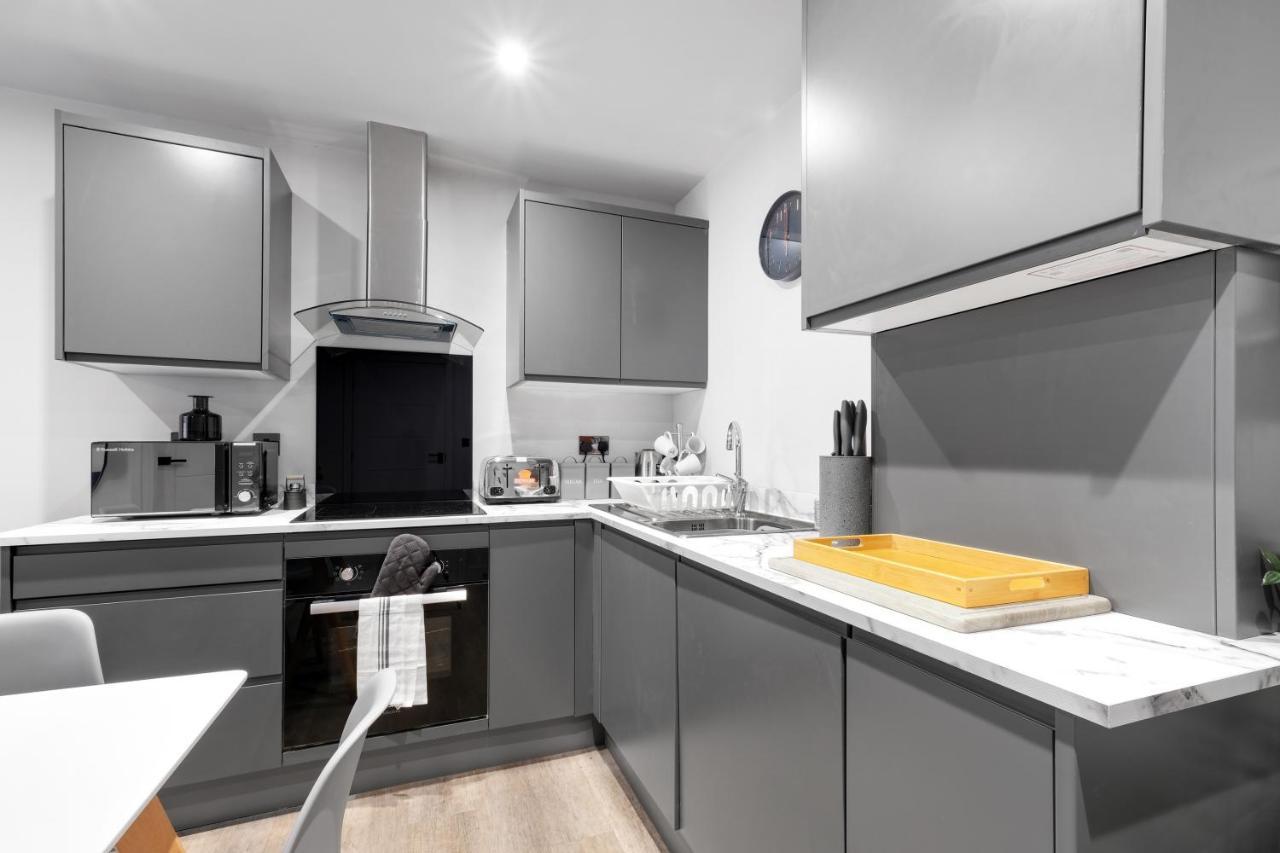 Apartment Infra Mews: Versatile For Extended