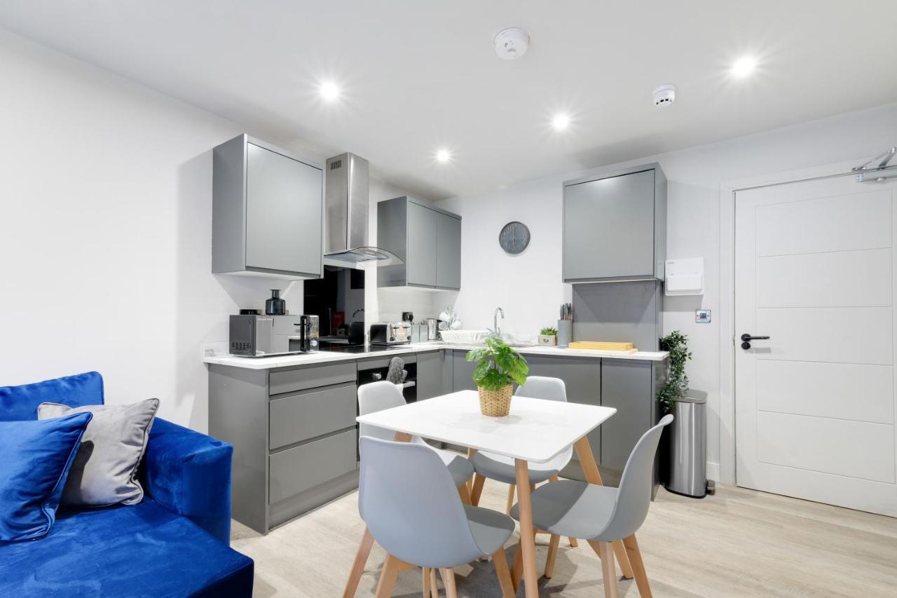 Infra Mews: Versatile For Extended *