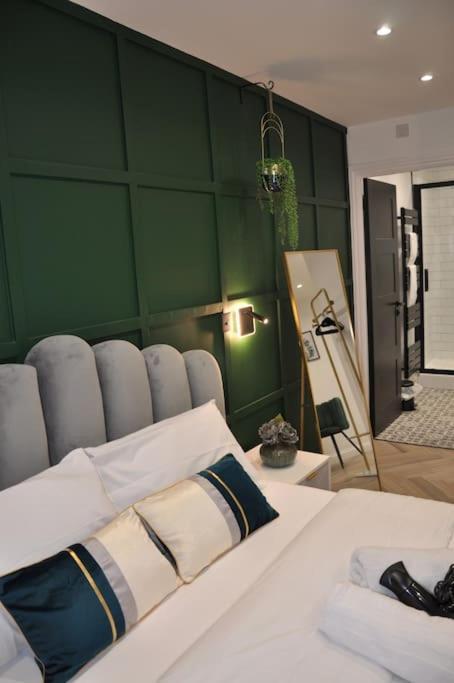 Apartment Stylish, Chic Studio- Mk *