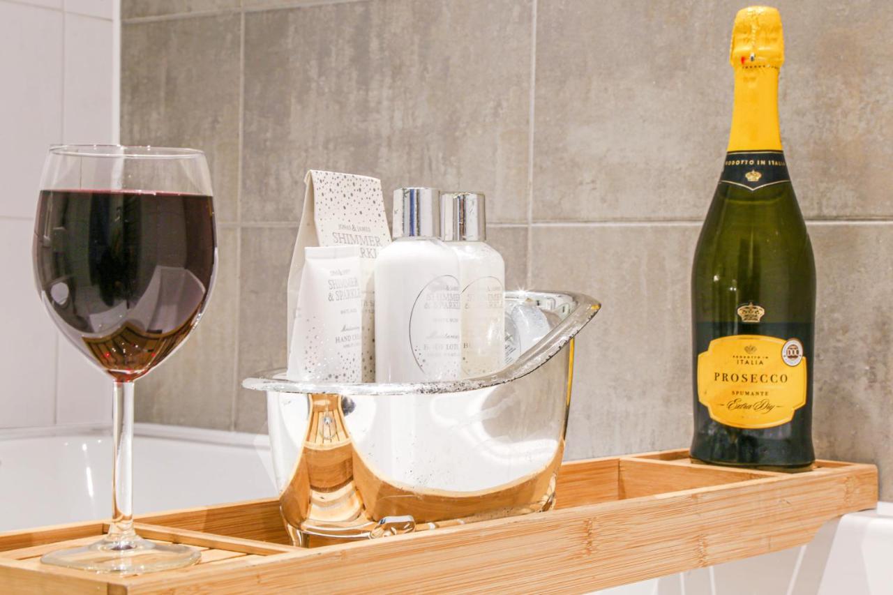Alpha Properties: Luxury In Shared House With Smart Amenities * Milton Keynes