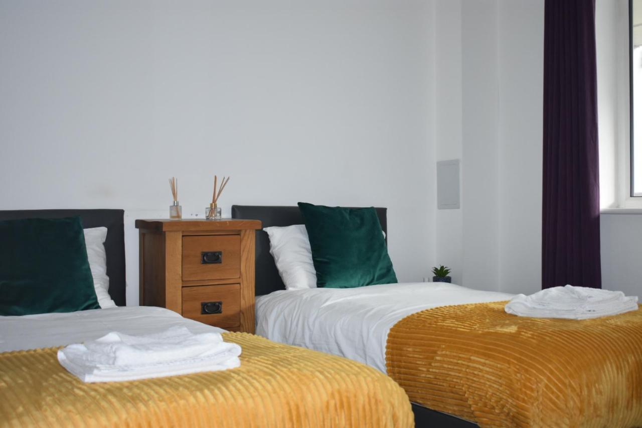 Apartamento Classy Campbell Park Apartment, Balcony & Free Parking *