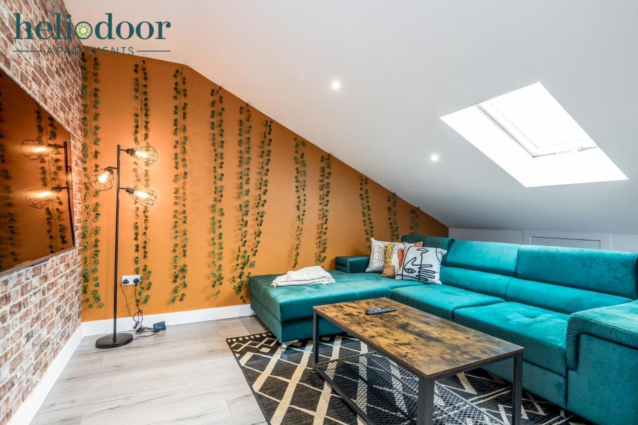 Apartments, Sleeps Up To 5, Free Parking, Free Wifi & Movies, 7 Mins Drive To Central Station For Direct Trains To London & The North Apartment Milton Keynes