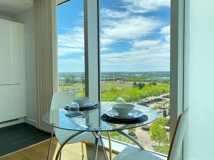 Apartment Modern 2 Bed In Mk, Free Parking, Smart Tv, Chelsea House *