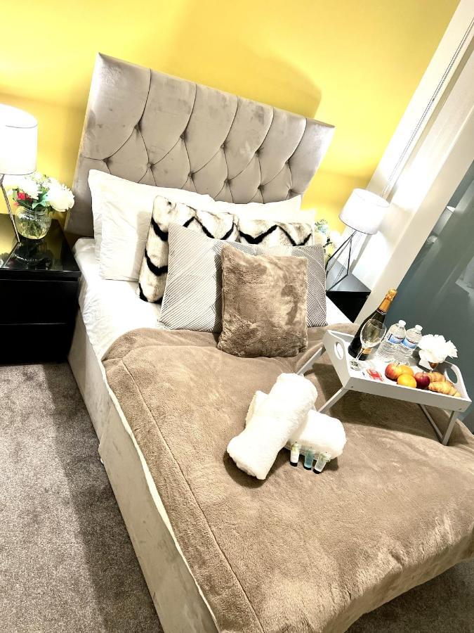 Apartment Superior Hub: City With Parking & Entertainment Milton Keynes