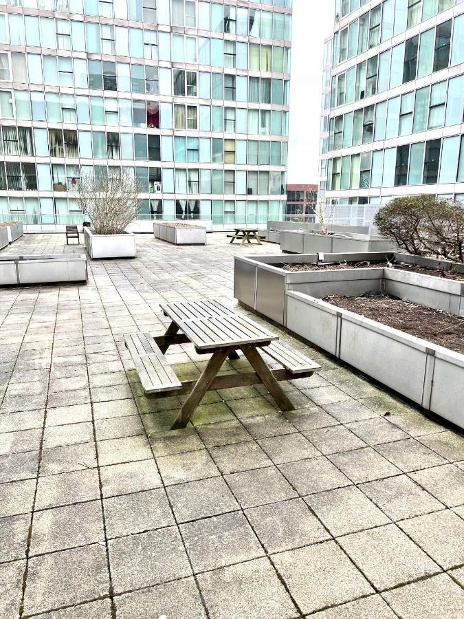 Apartment Superior Hub: City With Parking & Entertainment