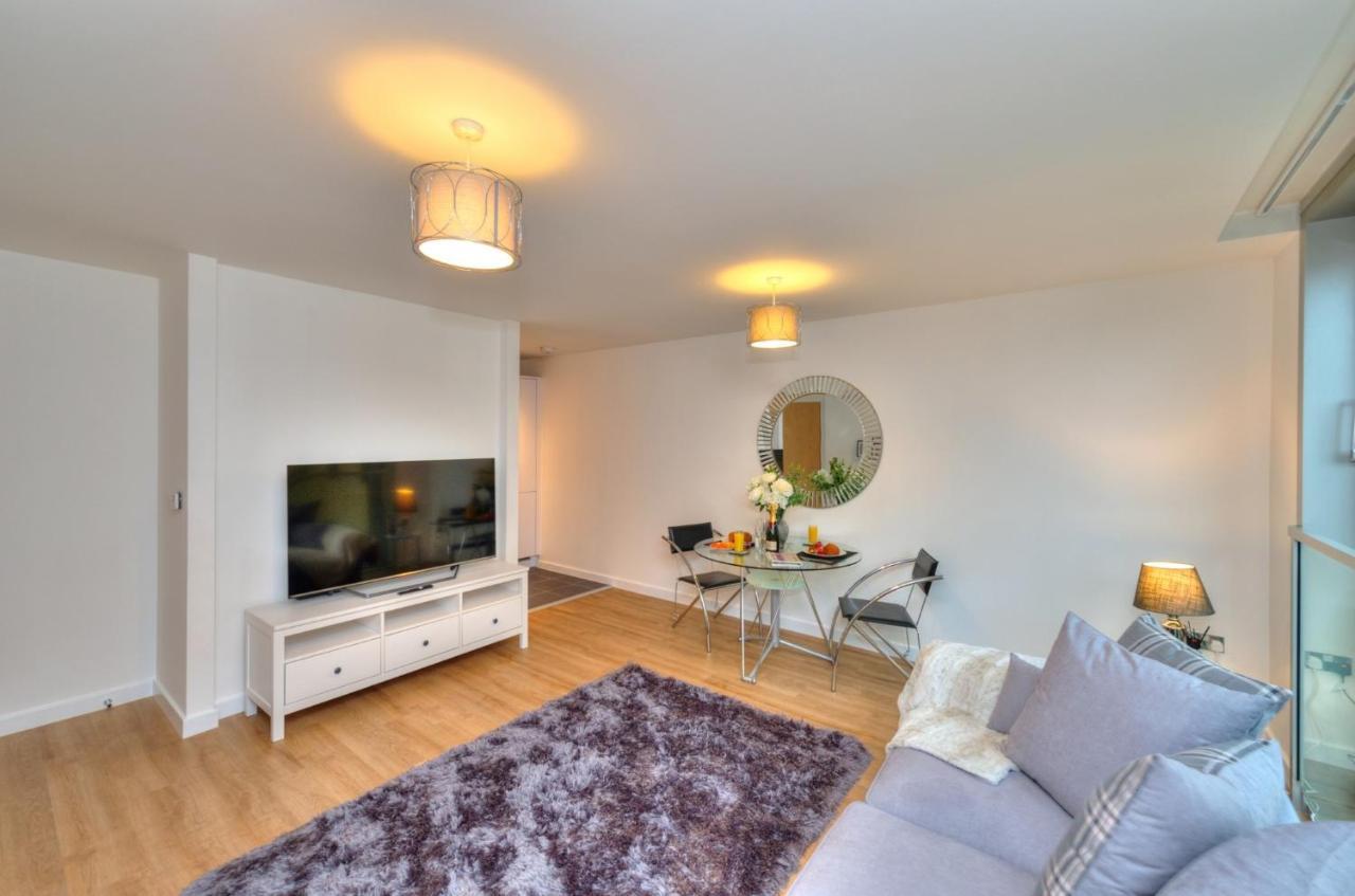 Manhattan House By Pay As U Milton Keynes