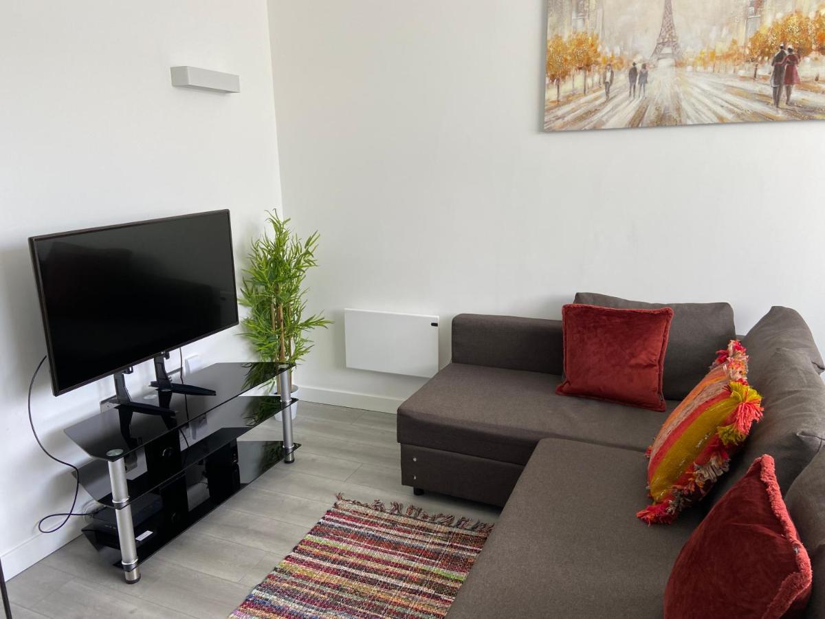 Apartment Lovely 2 Double Bedroom Flat With Free Parking - At The Atrium Mk Milton Keynes