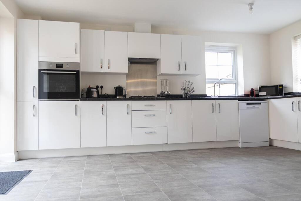 Holiday home 7 Swiftsure - 4 Bedroom Luxury And Spacious *