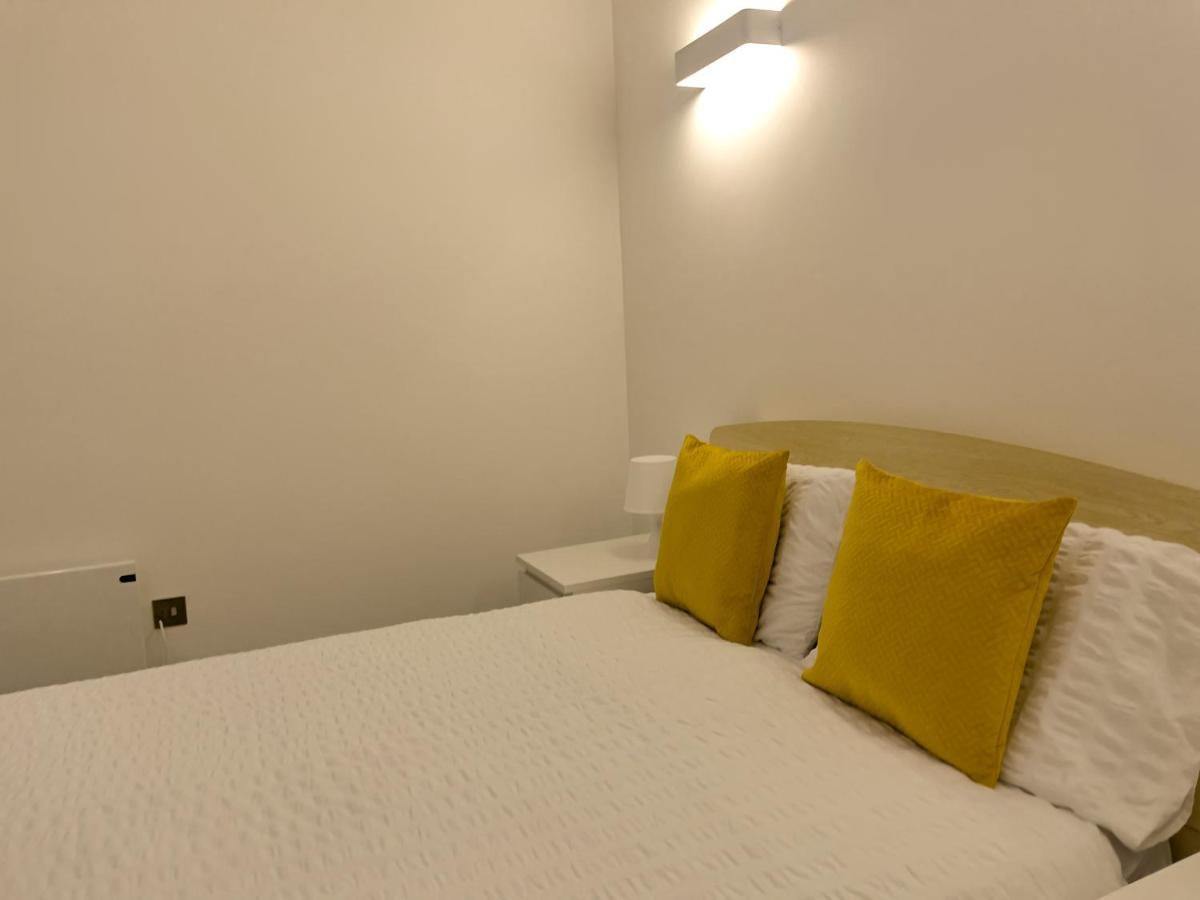 Lovely 2 Double Bedroom Flat With Free Parking - At The Atrium Mk Apartment *