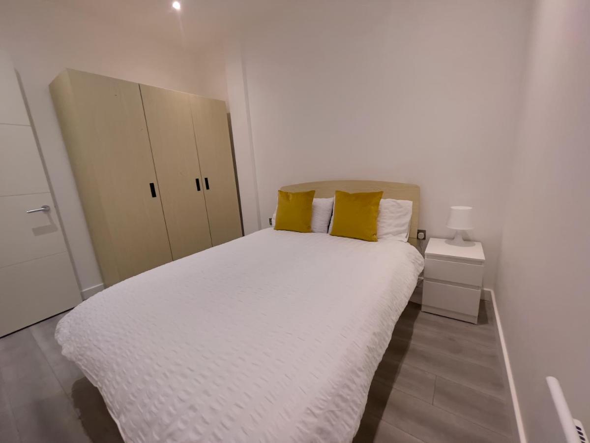 Lovely 2 Double Bedroom Flat With Free Parking - At The Atrium Mk Apartment *
