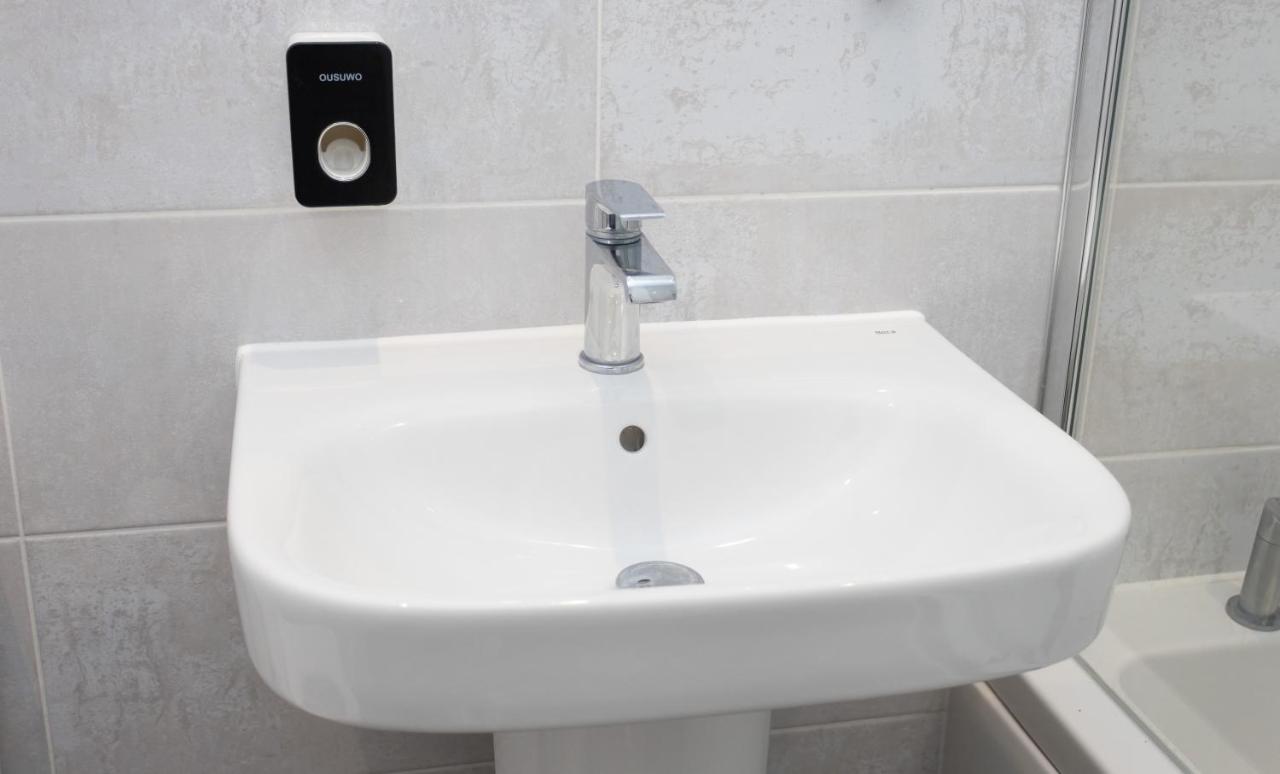 Luxurious Mk Apartment-campbell Park *
