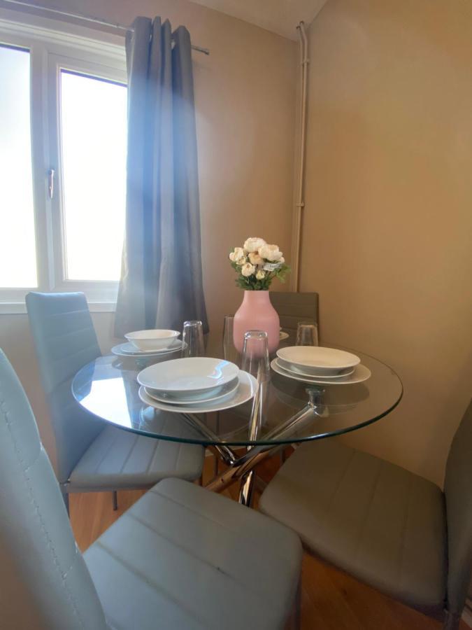 Apartment Cosy 1 Bedroom House In With Free Wifi And Parking By Hp Milton Keynes