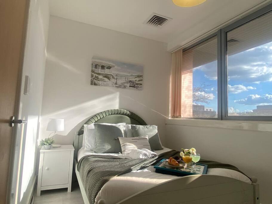 Luxury 2 Bedroom Charter House Apartment Milton Keynes