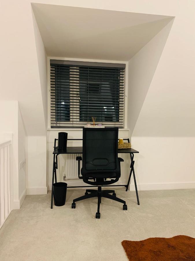 Homestay Deluxe En Bedroom With Free On Site Parking