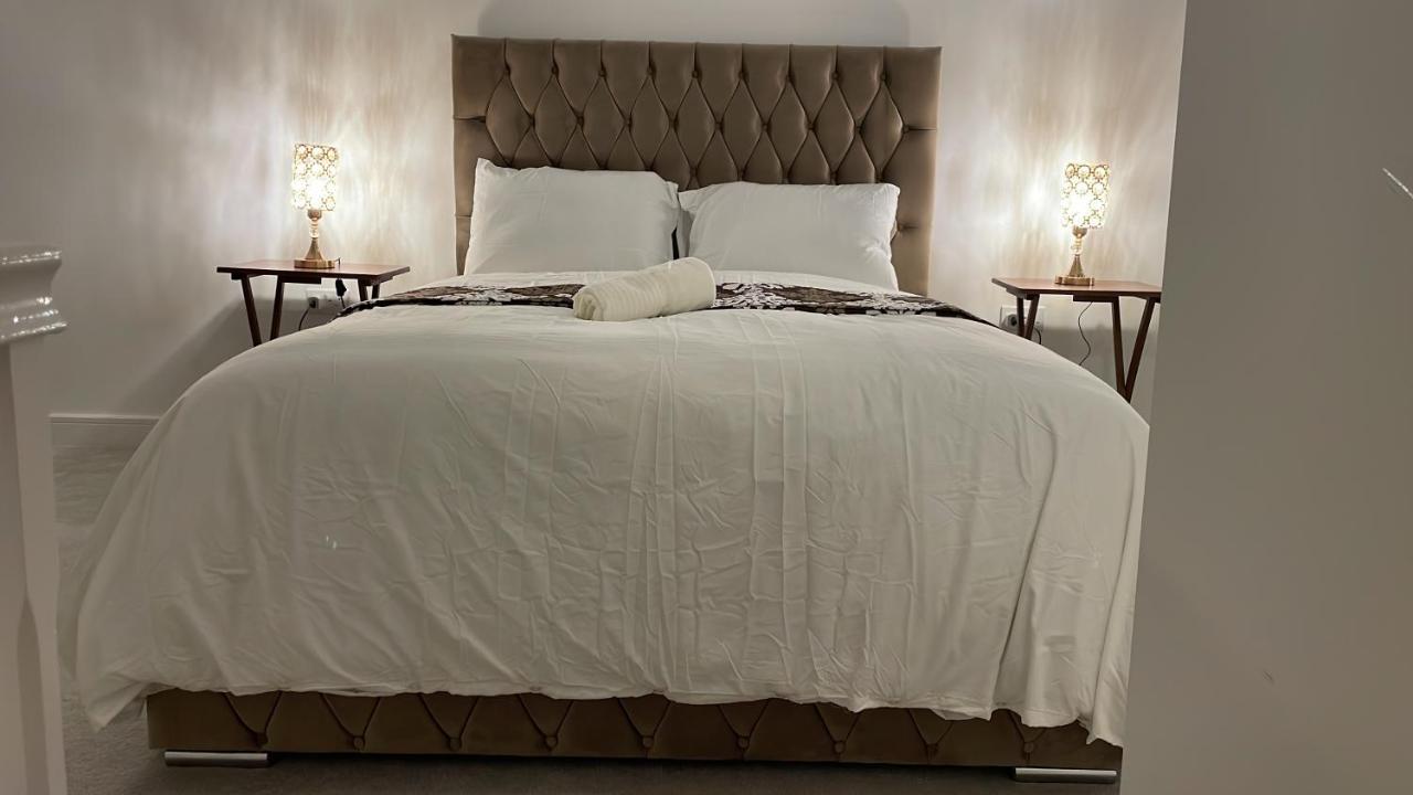 Deluxe En Bedroom With Free On Site Parking * Milton Keynes