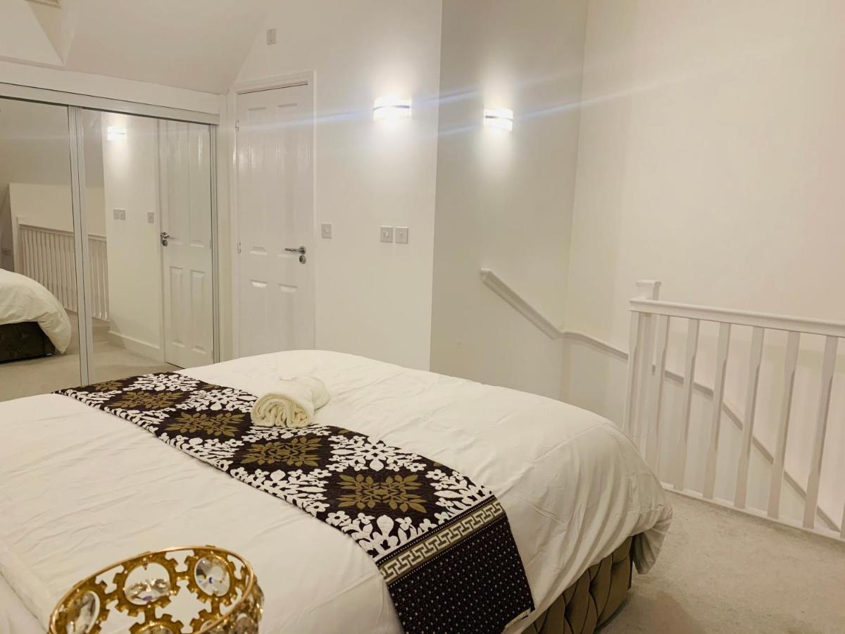 Deluxe En Bedroom With Free On Site Parking * Milton Keynes