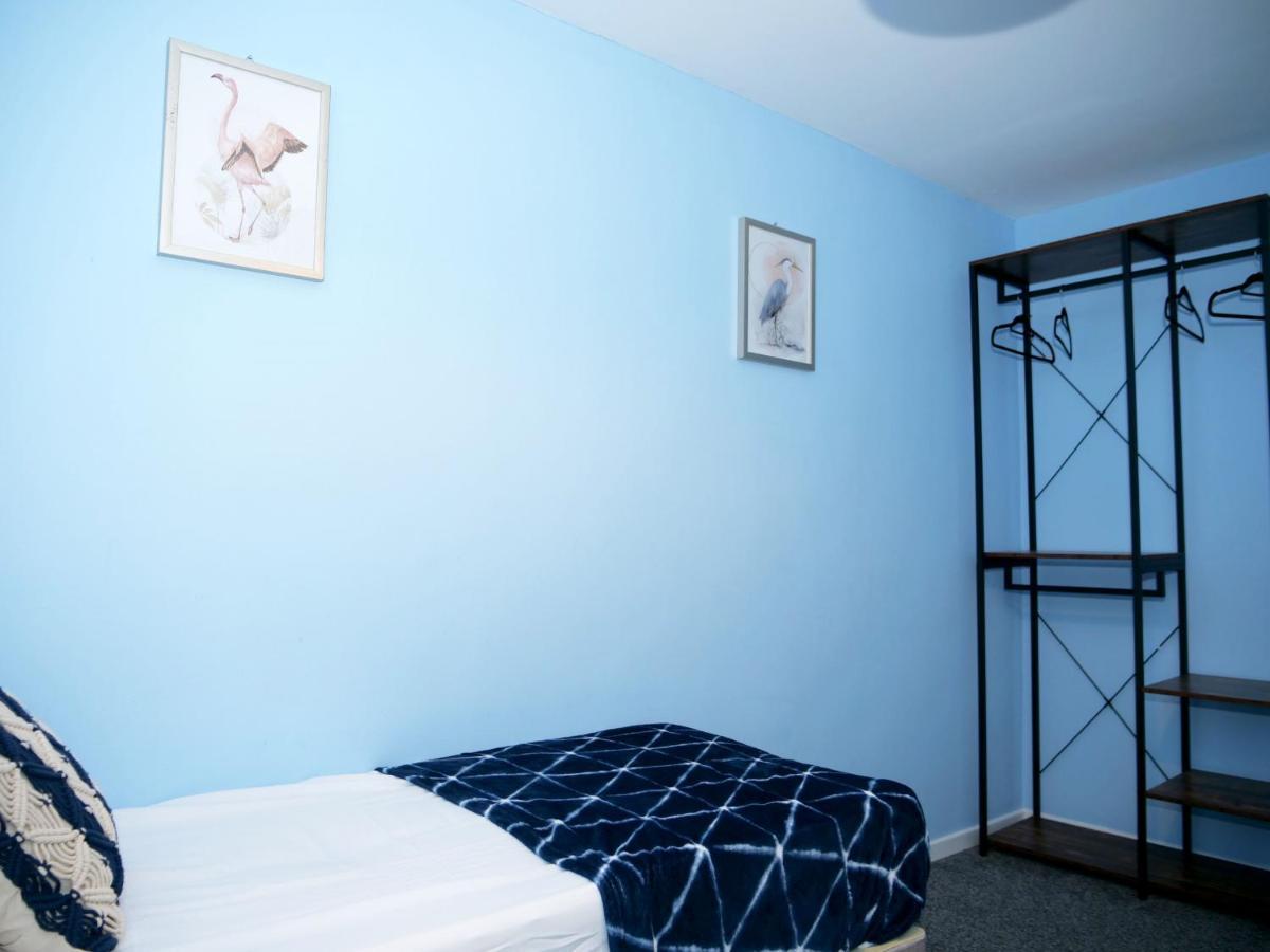 Mk City Centre - 4 Bed Townhouse - Garden - Train Station Holiday home
