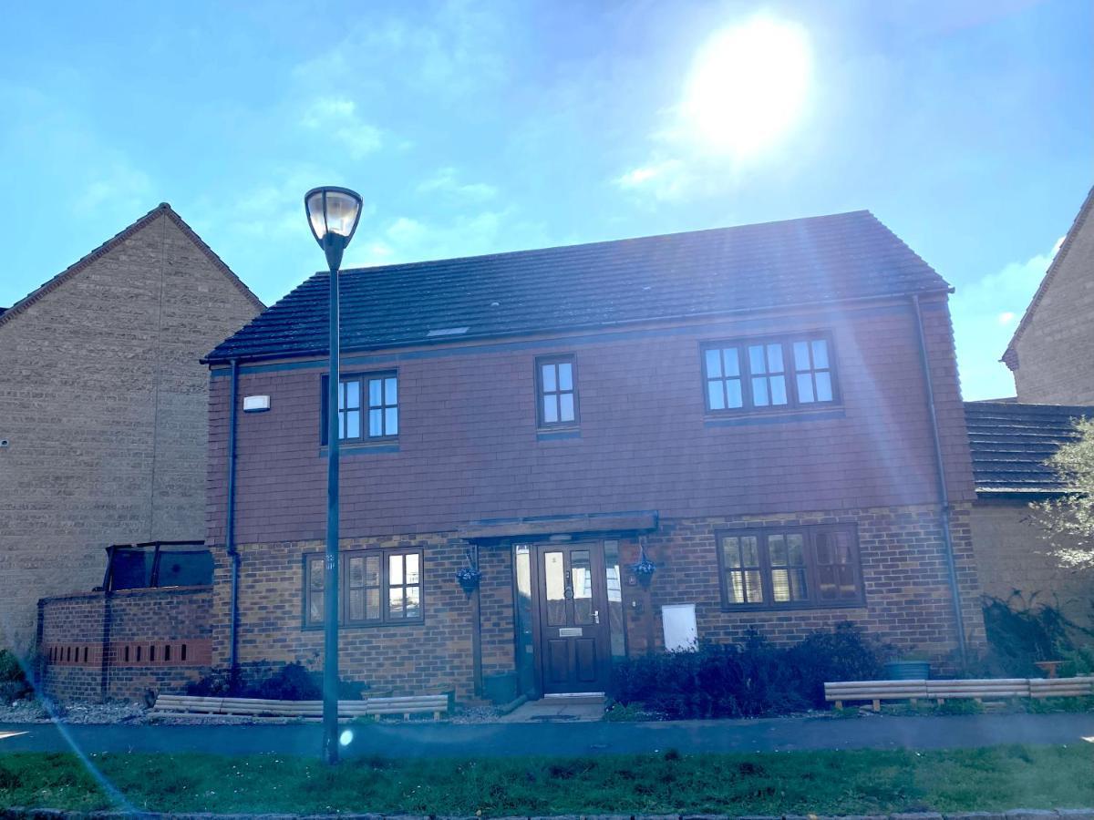 Holiday home Angel View - 4 Bed Property- Perfect For Contractors & Families Milton Keynes