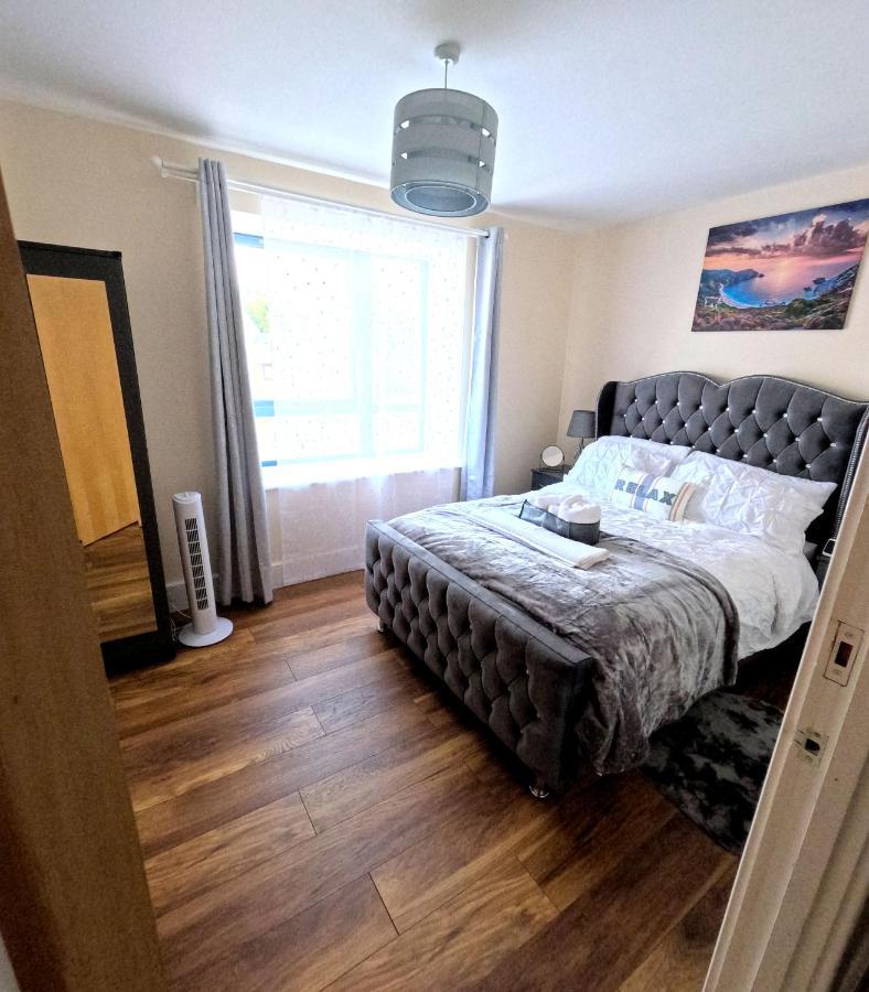 Keniji Luxury 2 Bed * Milton Keynes