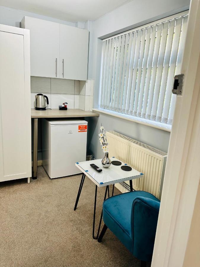 633 South 9th Street * Milton Keynes
