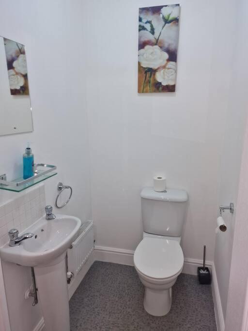 Apartment Nightrest Homes 6 Bedroom House- Smart Tv In Each - Parking - Wifi -milton Keynes *