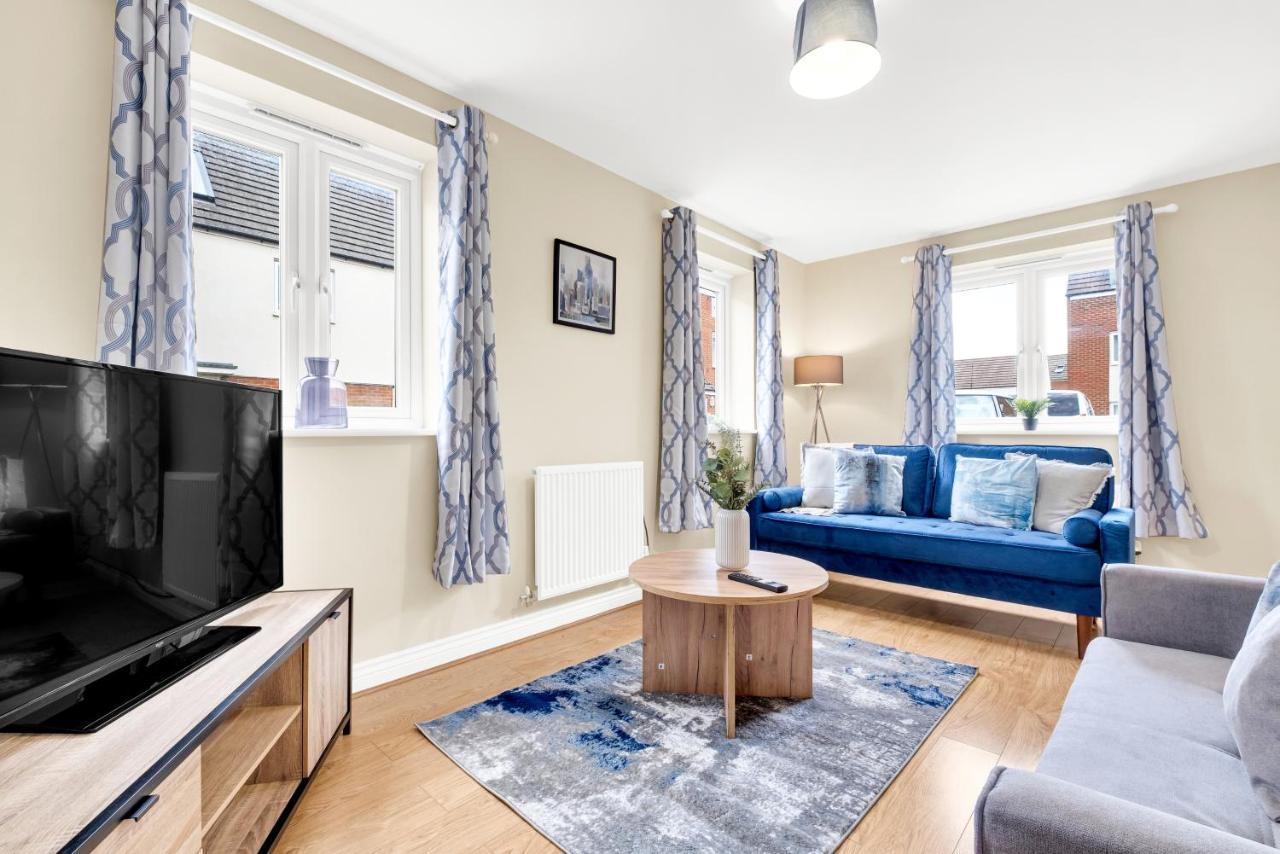 Contractors Retreat 3 Bed House, Sleeps Up To 7, Free Parking * Milton Keynes