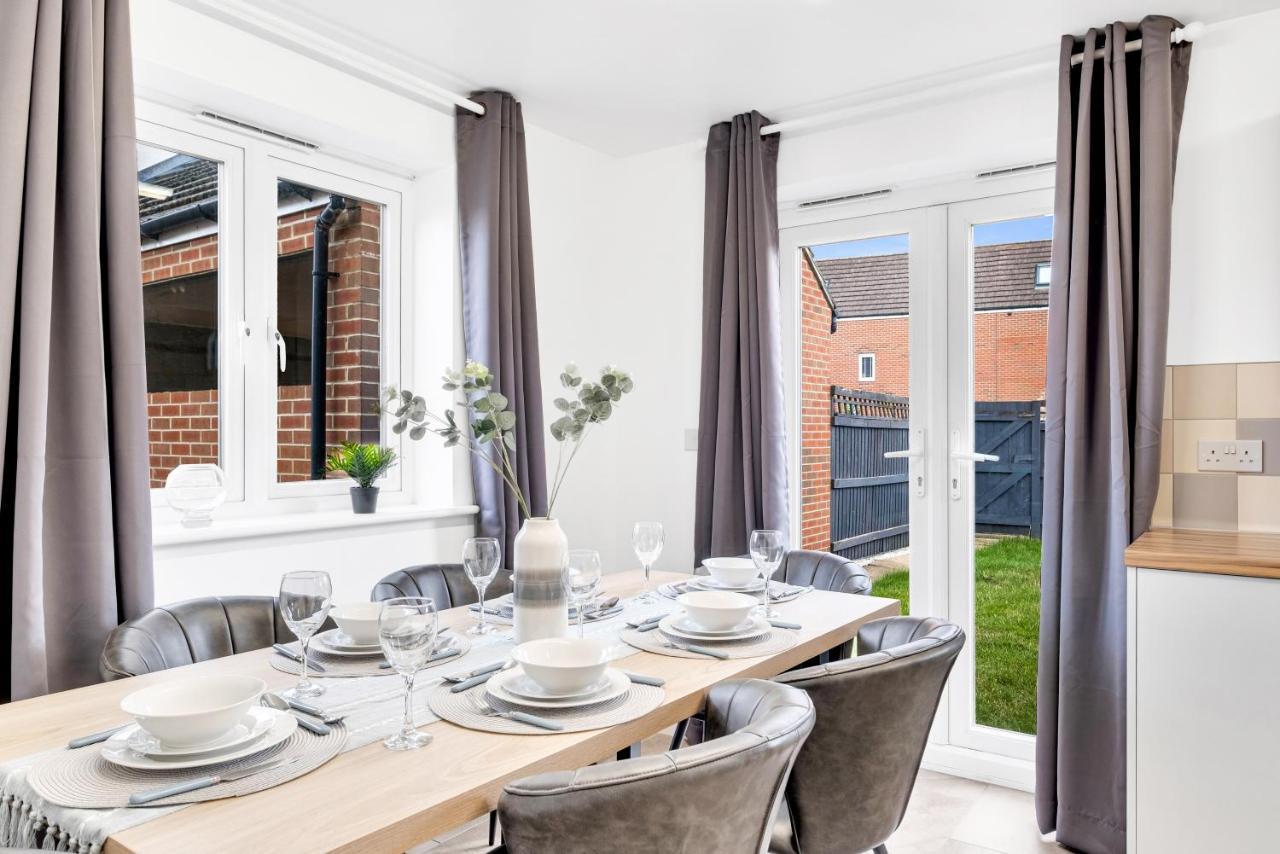 Holiday home Contractors Retreat 3 Bed House, Sleeps Up To 7, Free Parking
