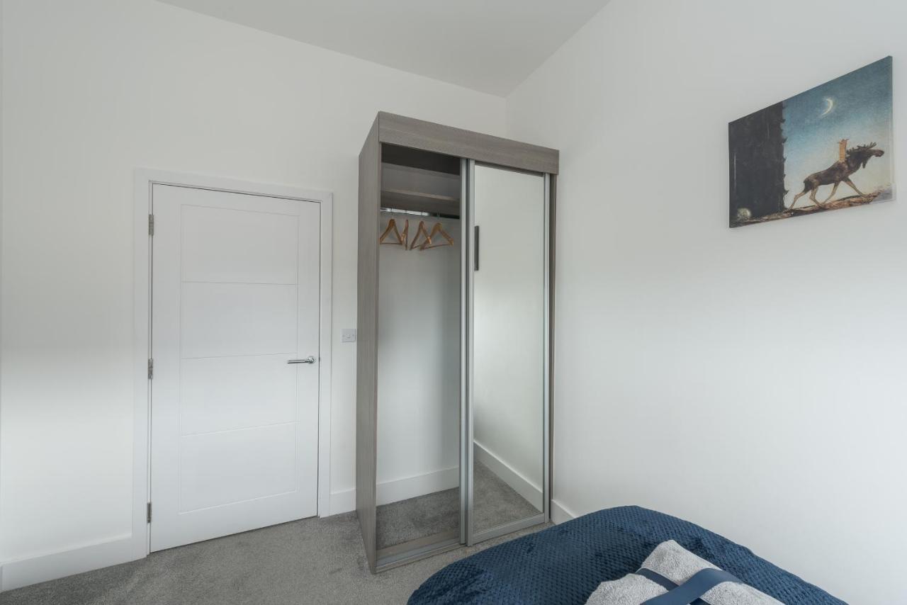Apartamento Central: Deluxe 2-bed Near Station *