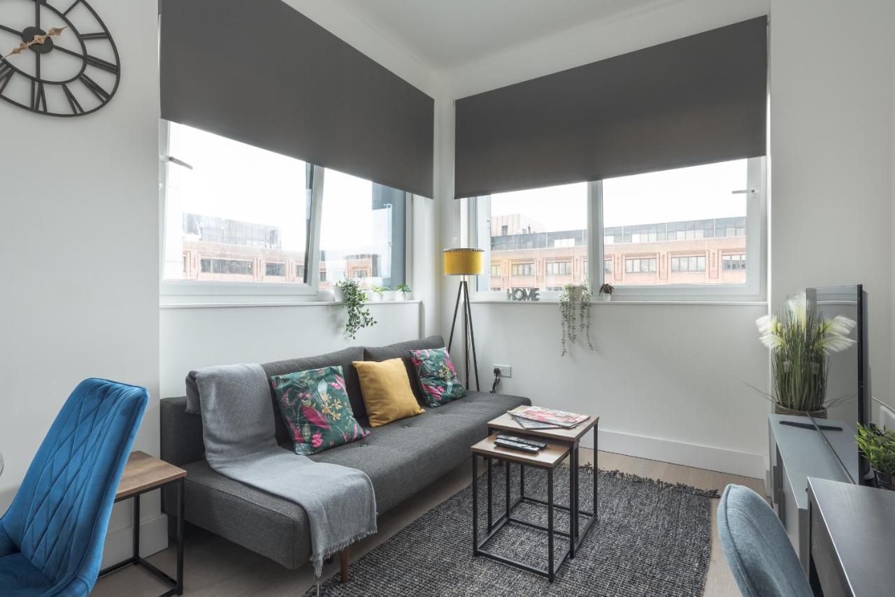 Apartamento Central: Deluxe 2-bed Near Station *