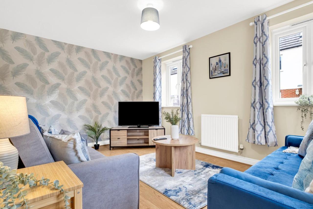 Contractors Retreat 3 Bed House, Sleeps Up To 7, Free Parking Holiday home