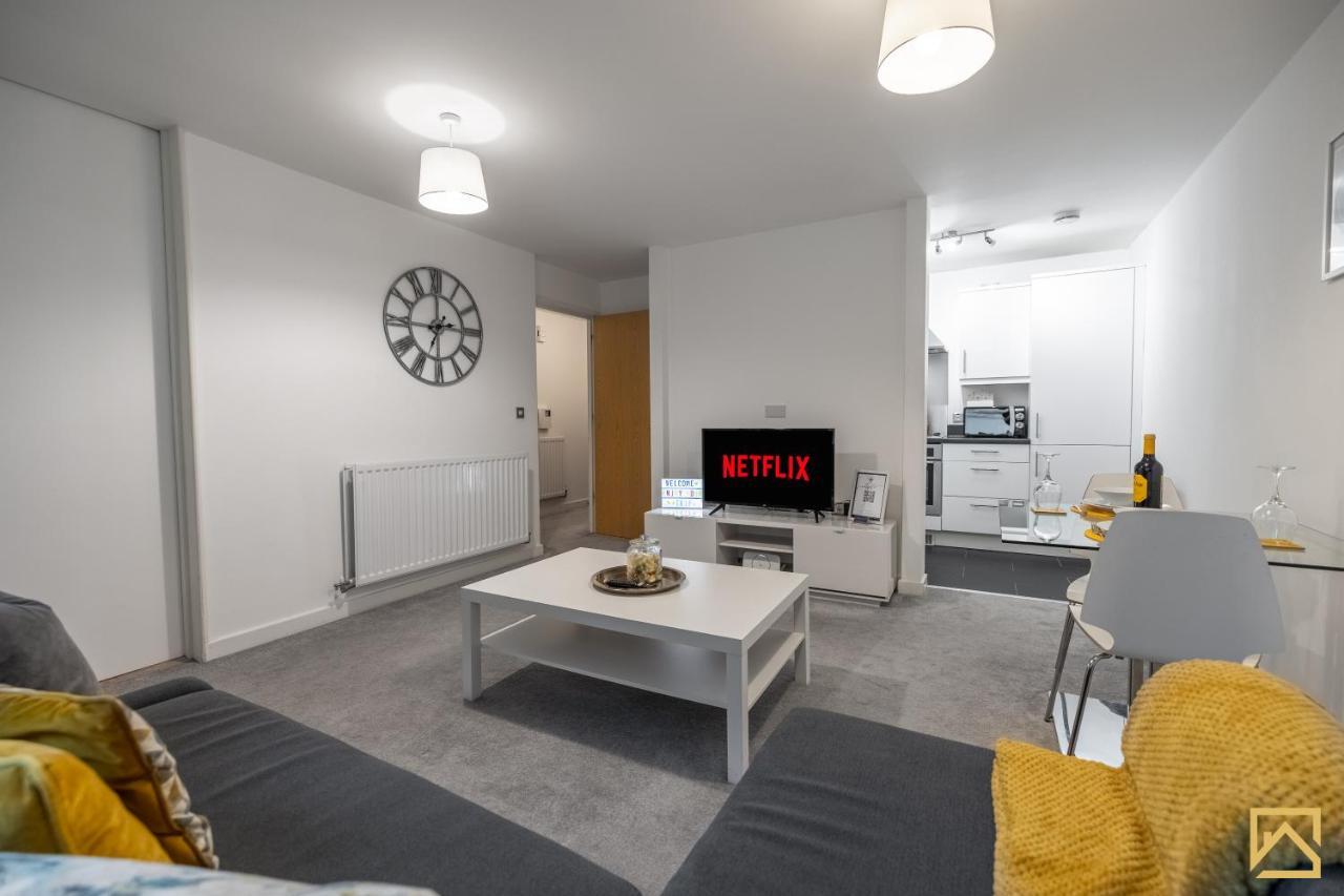 Modern 1 Bed In Mk, Free Parking, Smart Tv, Manhattan House By Valore Services