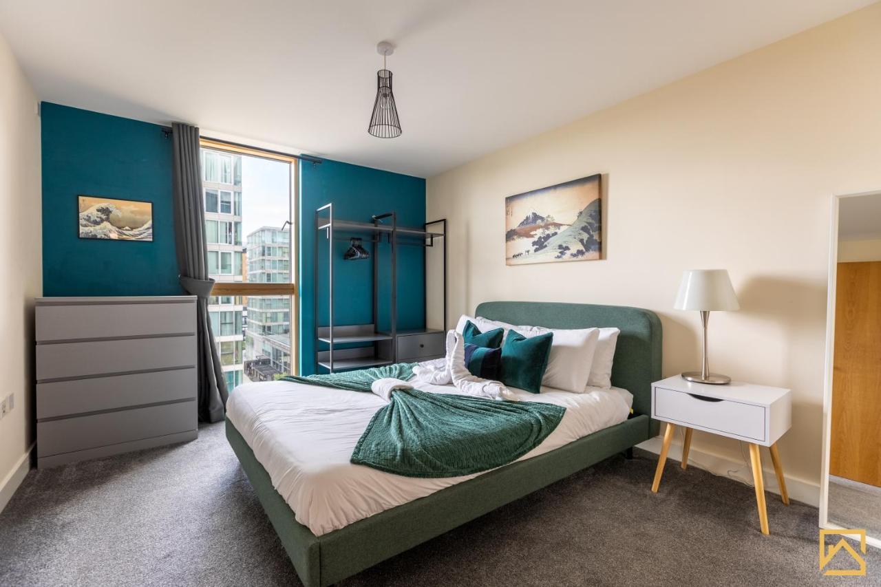 Amazing View 2 Bed, Free Parking By Valore Services Milton Keynes