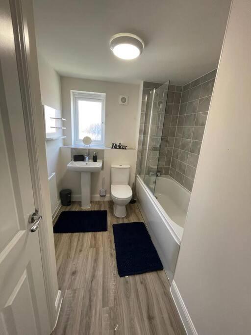 Luxurious In Brooklands Apartment