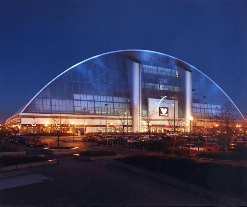 The Diamond At Mk Centre Apartment