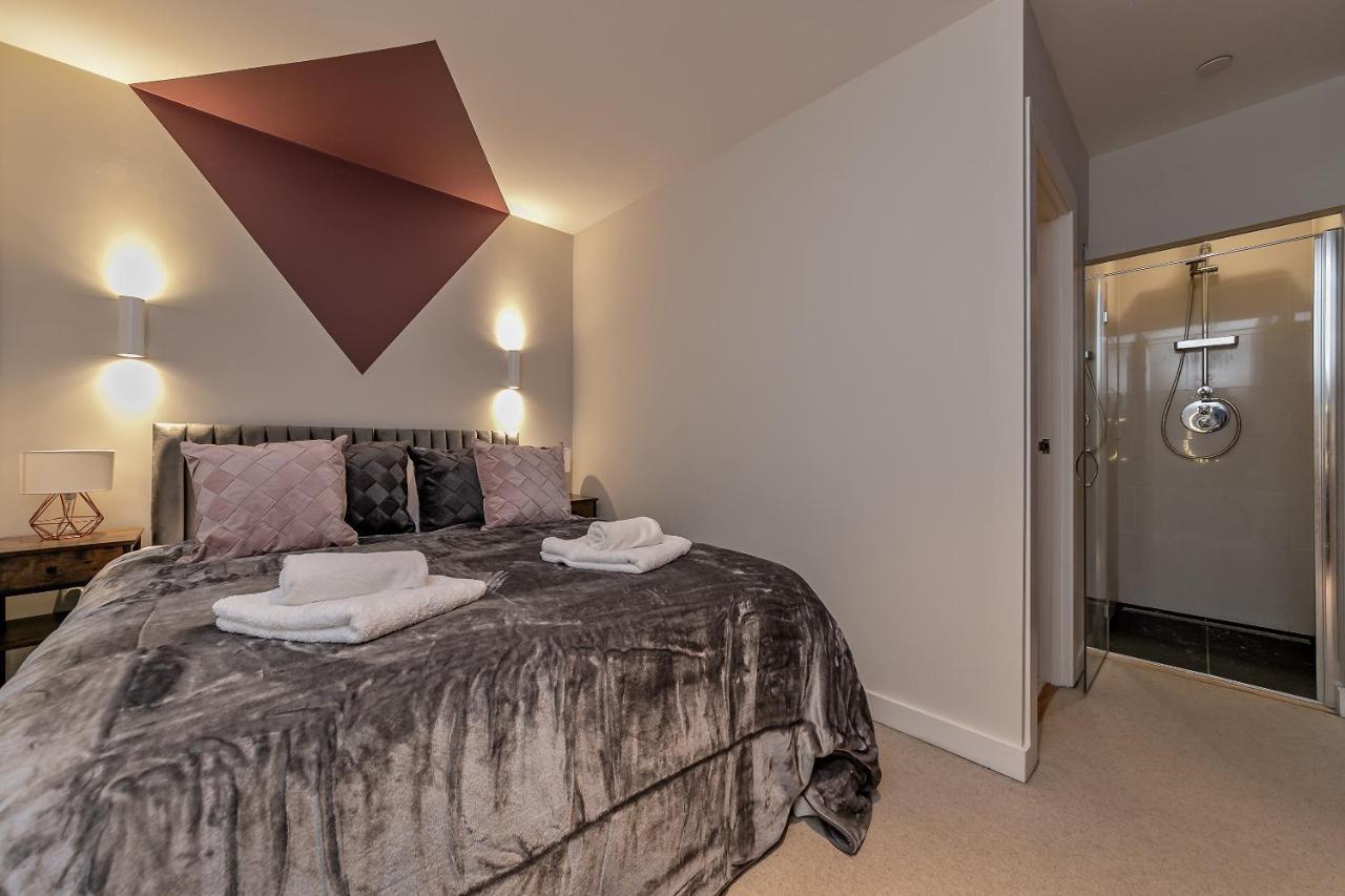 The Diamond At Mk Centre Apartment