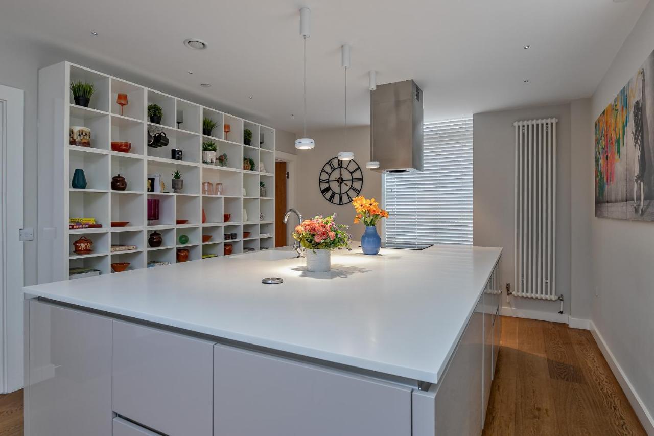 The Diamond At Mk Centre Apartment Milton Keynes