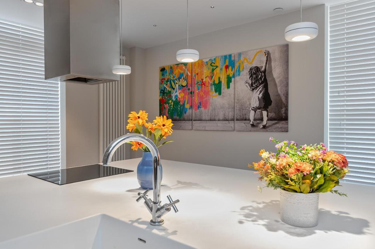 The Diamond At Mk Centre Apartment