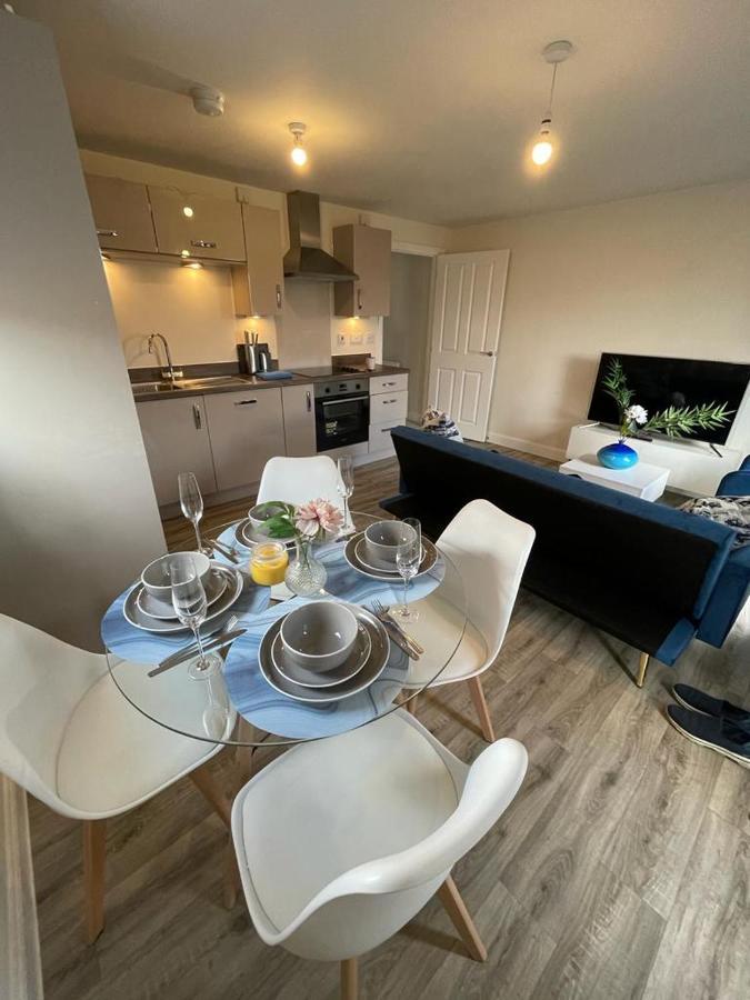 Luxurious In Brooklands * Milton Keynes
