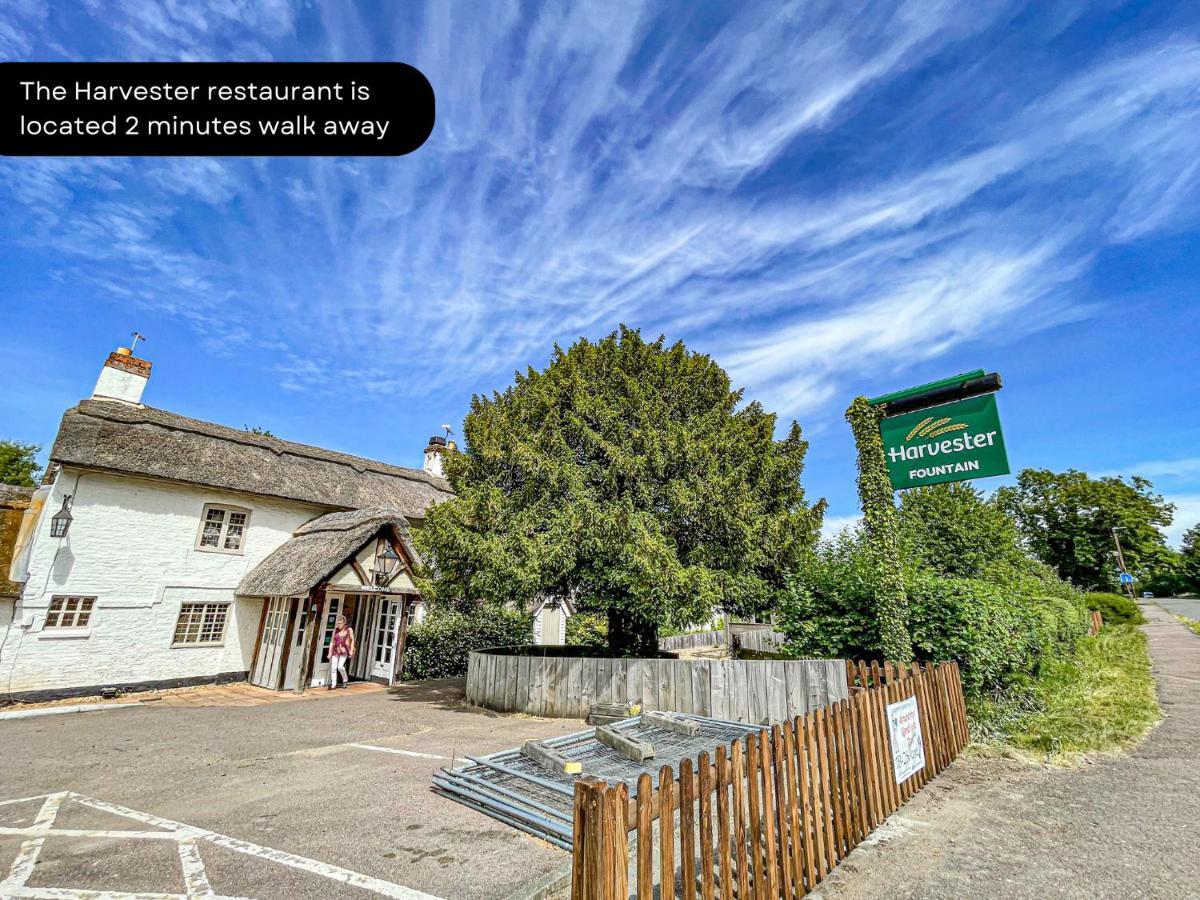 Yoko's Charming Retreat: 4br With Garden & Smart Tvs Holiday home