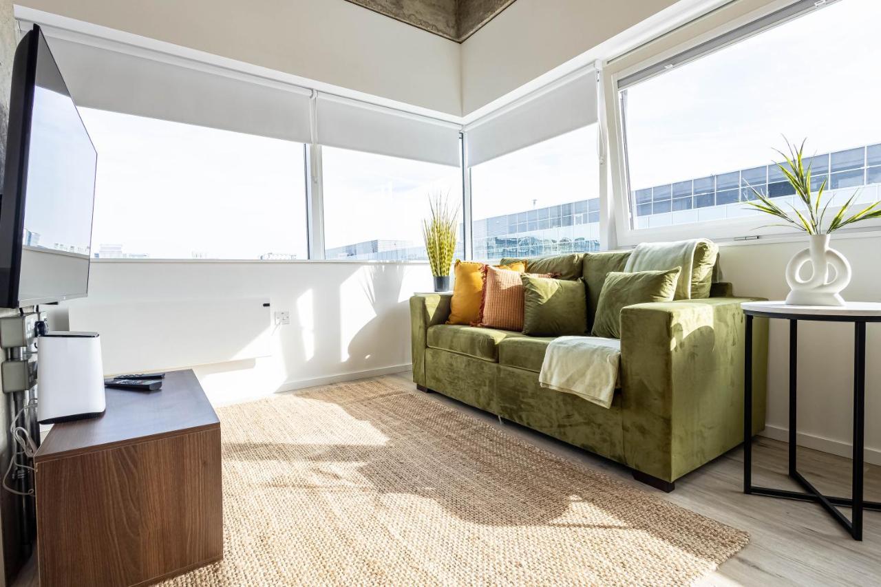 Apartment Stunning View In Location Free Parking *