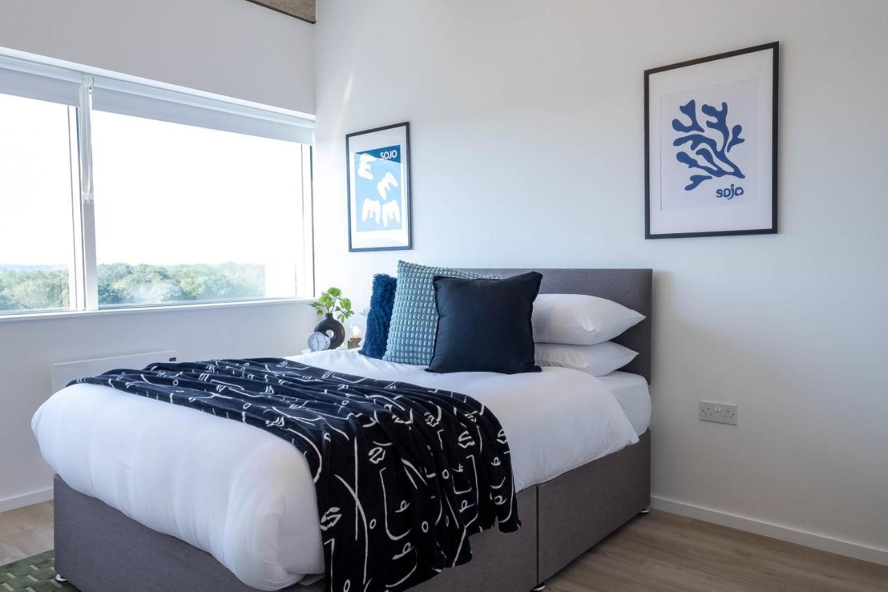 Stunning View In Location Free Parking *