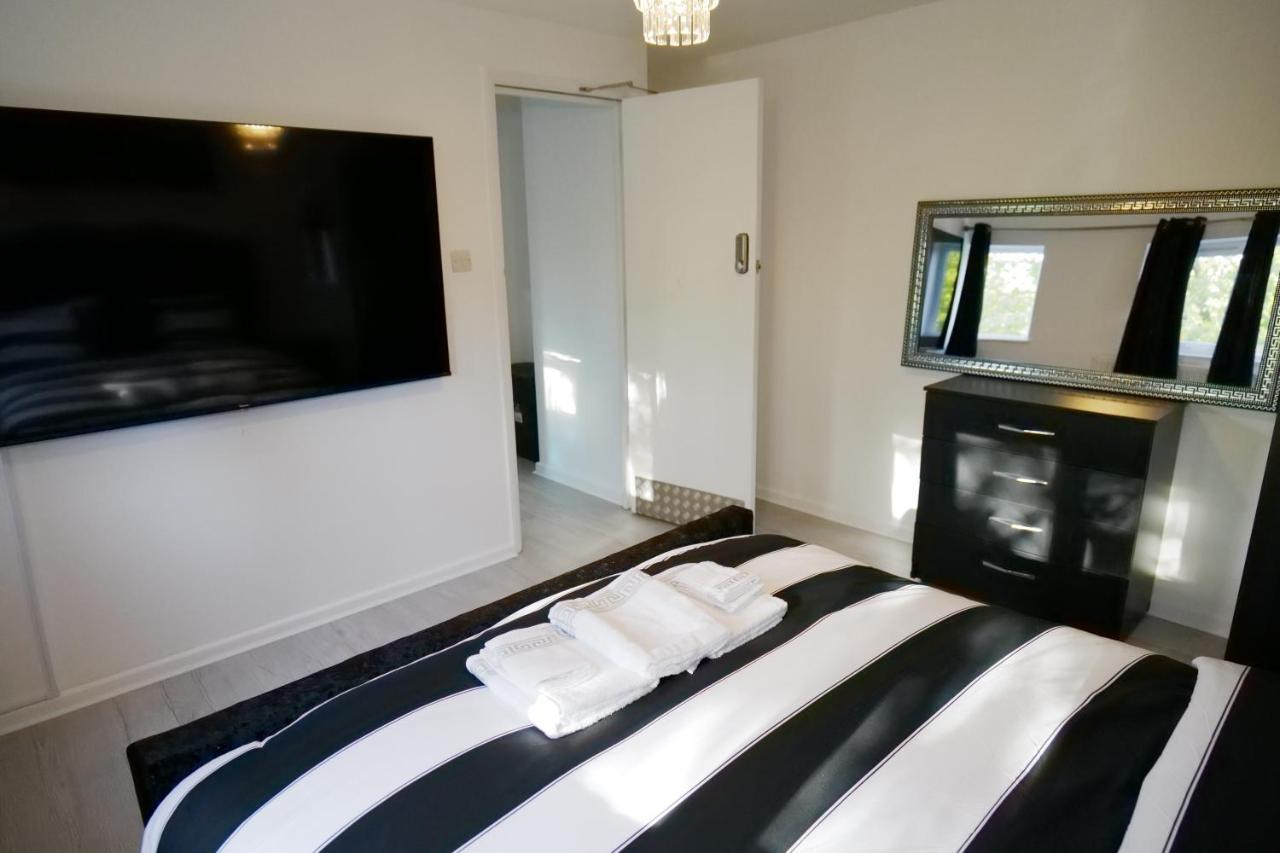 Giomakay Luxury * Milton Keynes