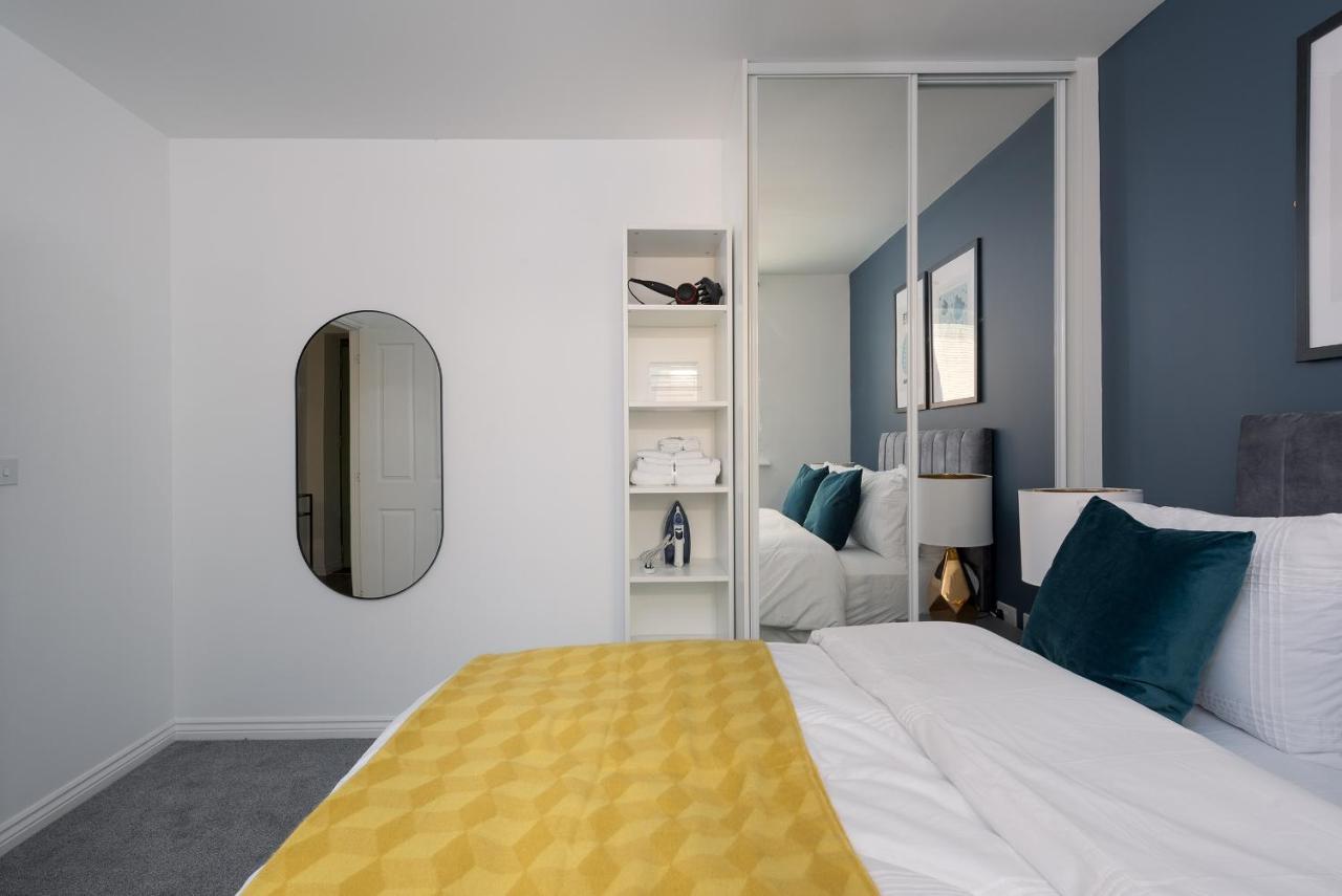 1-bed Perfect For By Valore Services Apartment