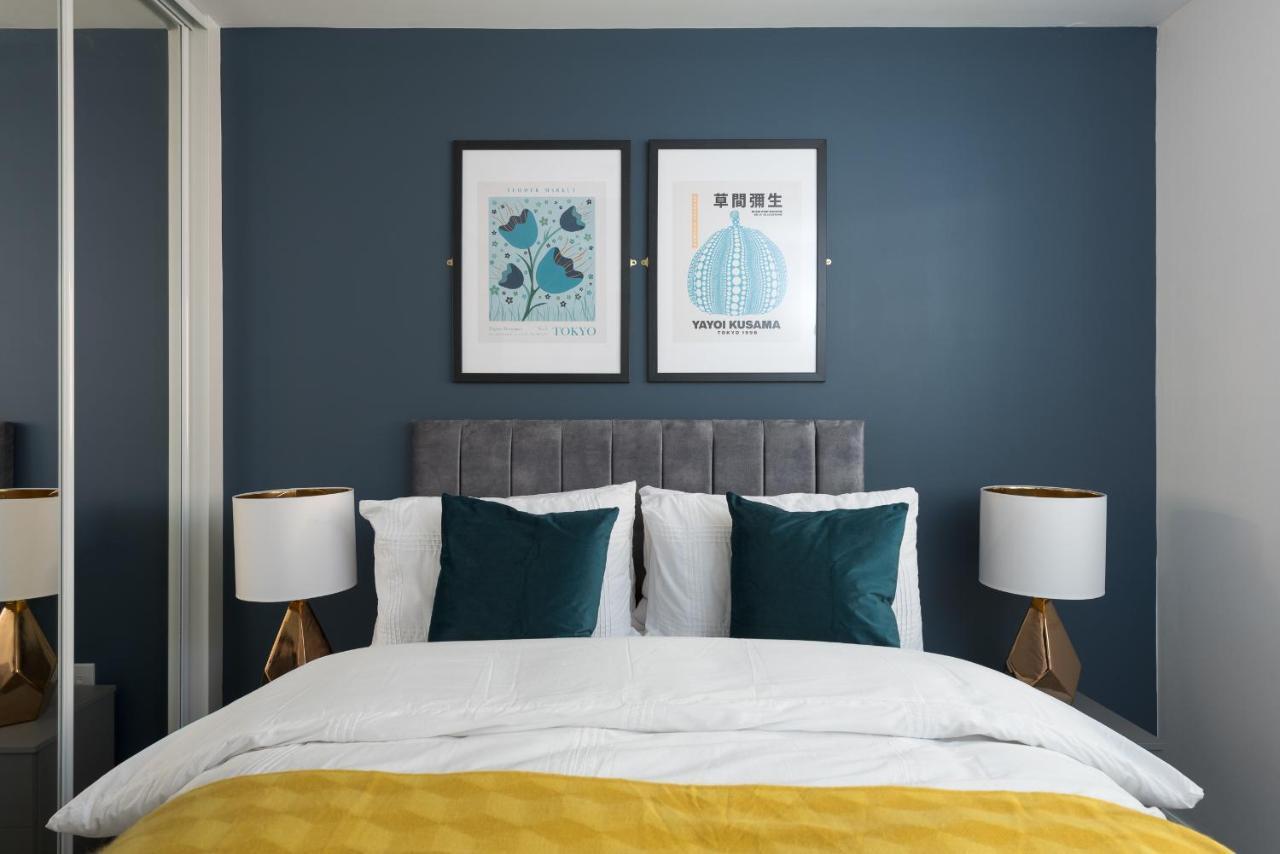 1-bed Perfect For By Valore Services *