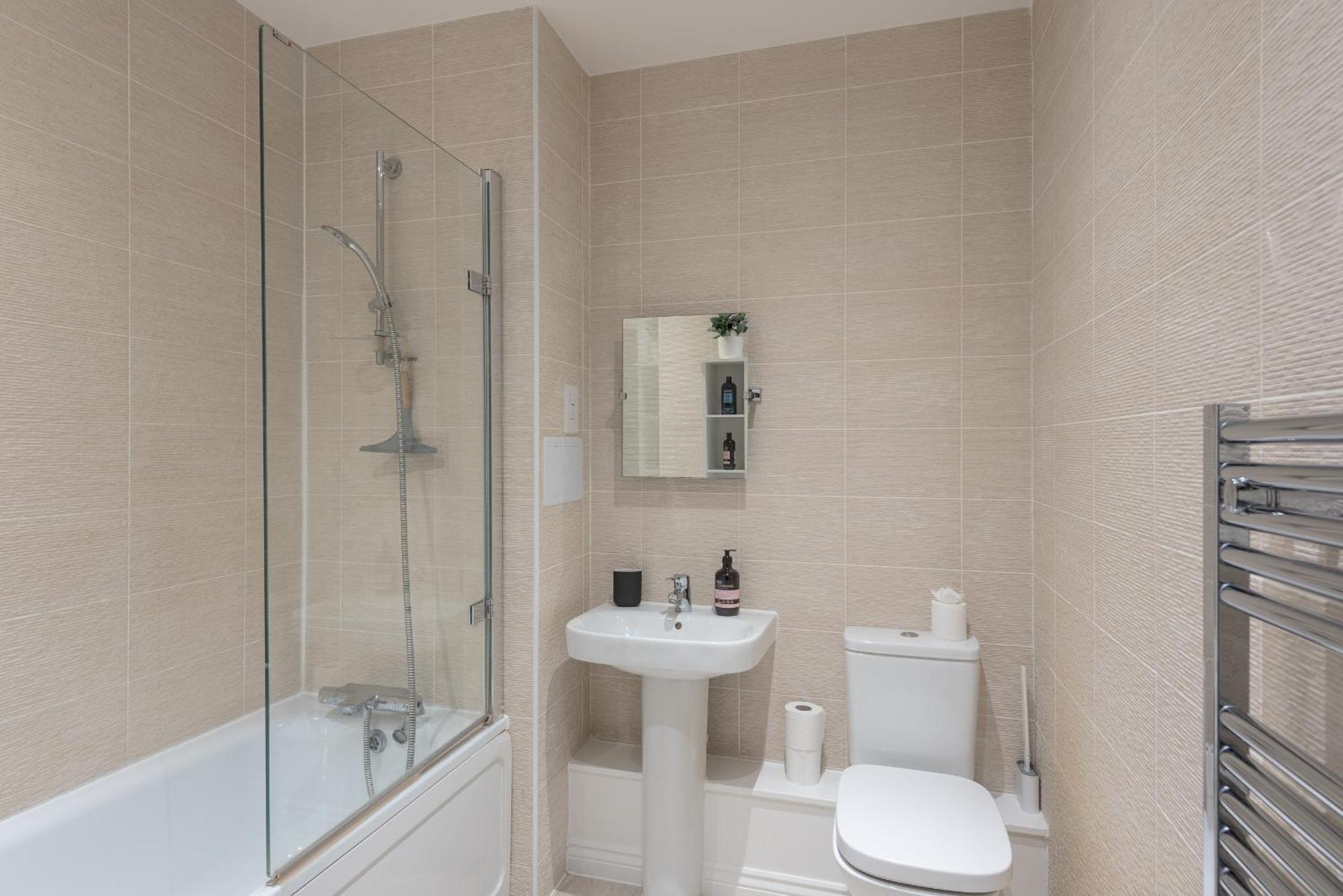 1-bed Perfect For By Valore Services Apartment